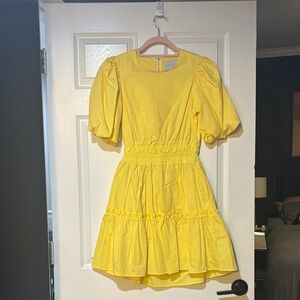 Hausen Yellow Dress With Small Open Back